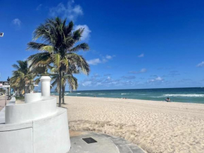 Ocean Breeze Free Parking Apt 5